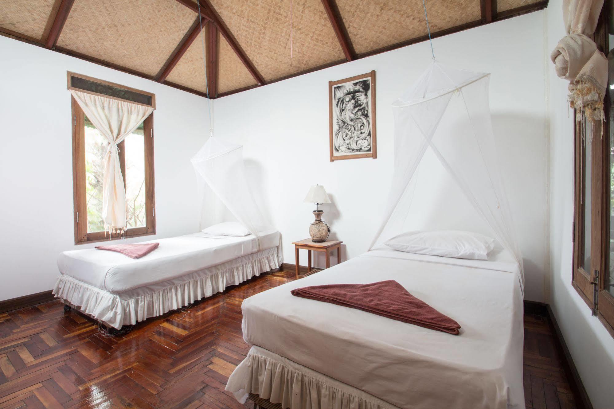 Tropical Garden Bungalow Koh Koh Phi Phi Don Extérieur photo
