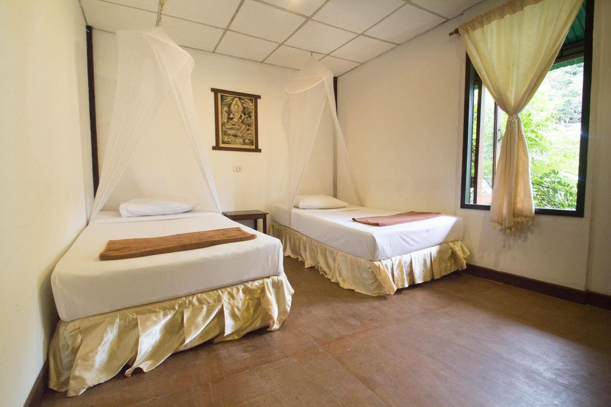 Tropical Garden Bungalow Koh Koh Phi Phi Don Extérieur photo